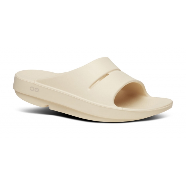 OOFOS - Men's OOahh Slide Sandal in Frederic WI