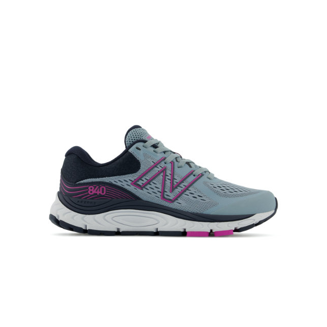 New Balance - Women's 840 v5