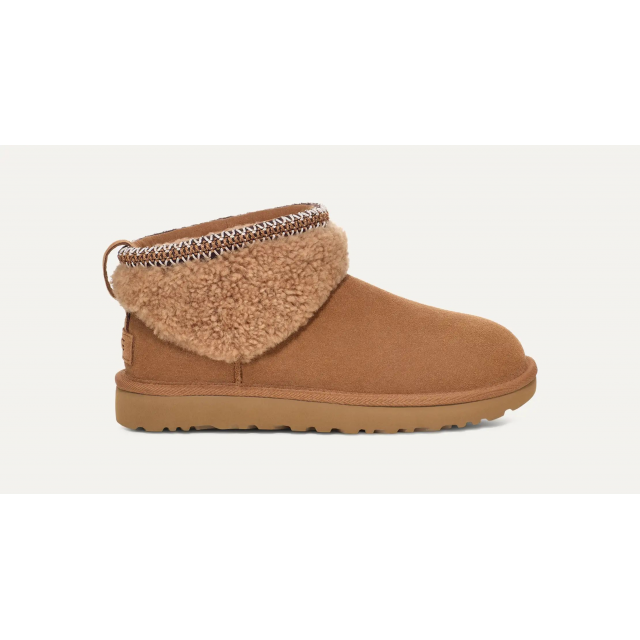 UGG - Women's Classic Ultra Mini Maxi Curly in York PA